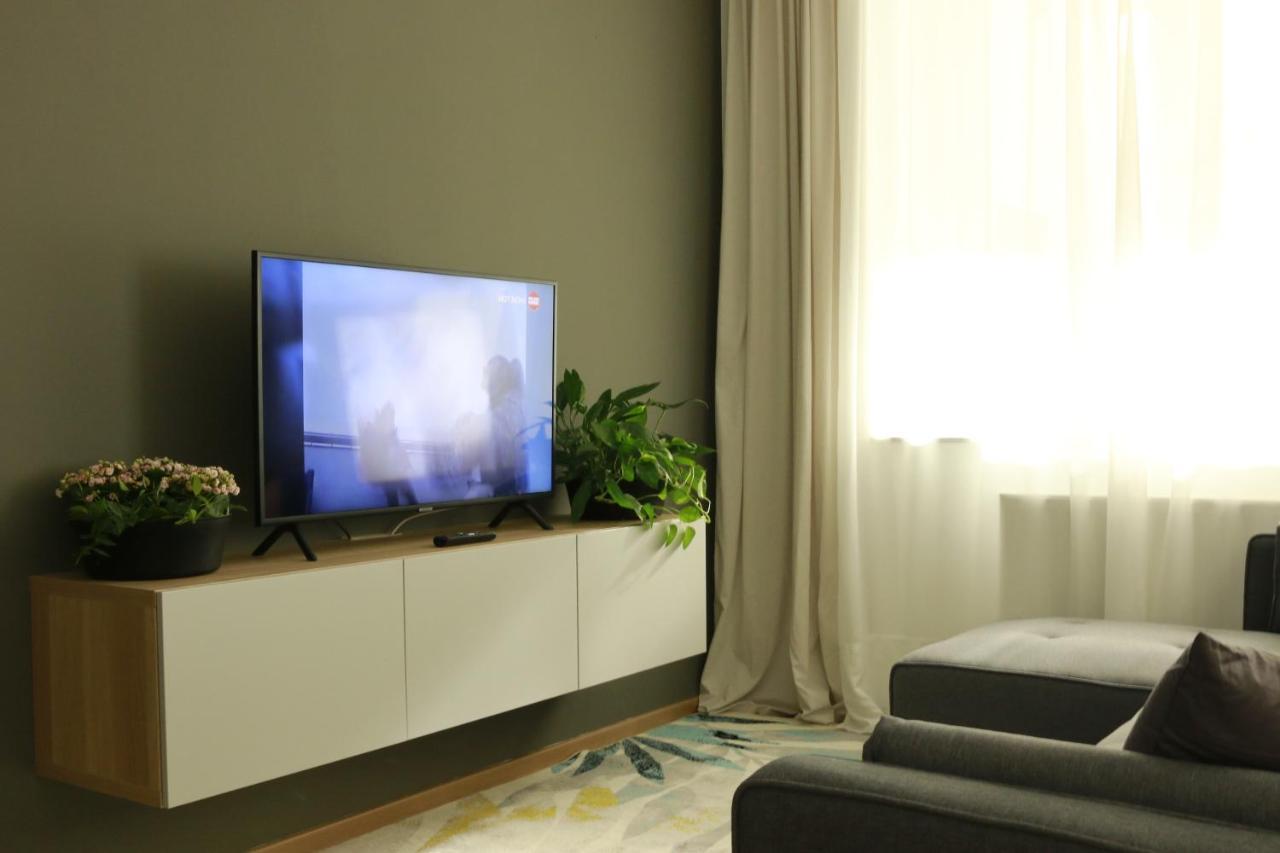 Am City Apartment 24H Self-Check-In, Free Parking, U-Bahn 350M, Netflix Нюрнберг Экстерьер фото