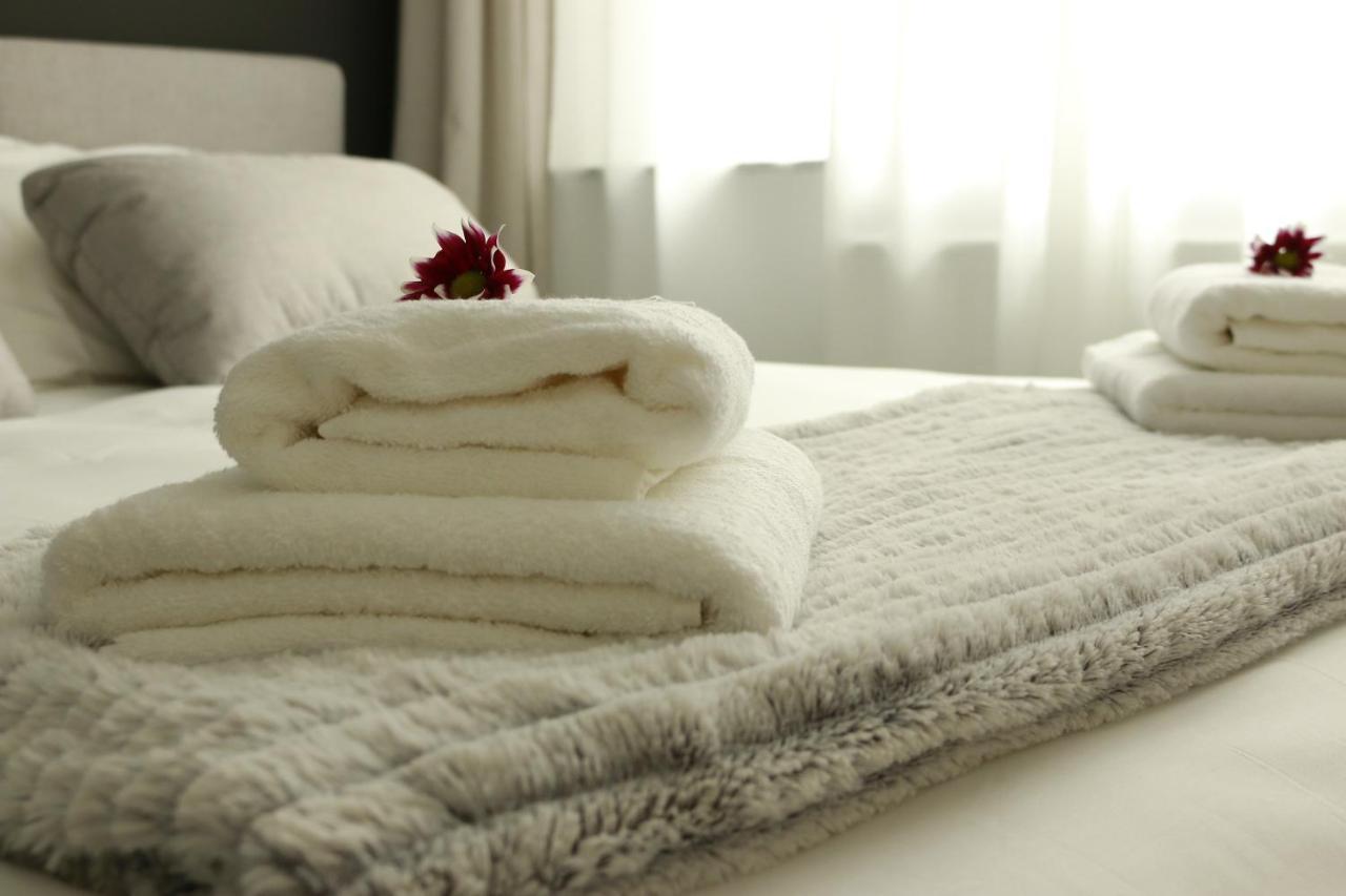 Am City Apartment 24H Self-Check-In, Free Parking, U-Bahn 350M, Netflix Нюрнберг Экстерьер фото