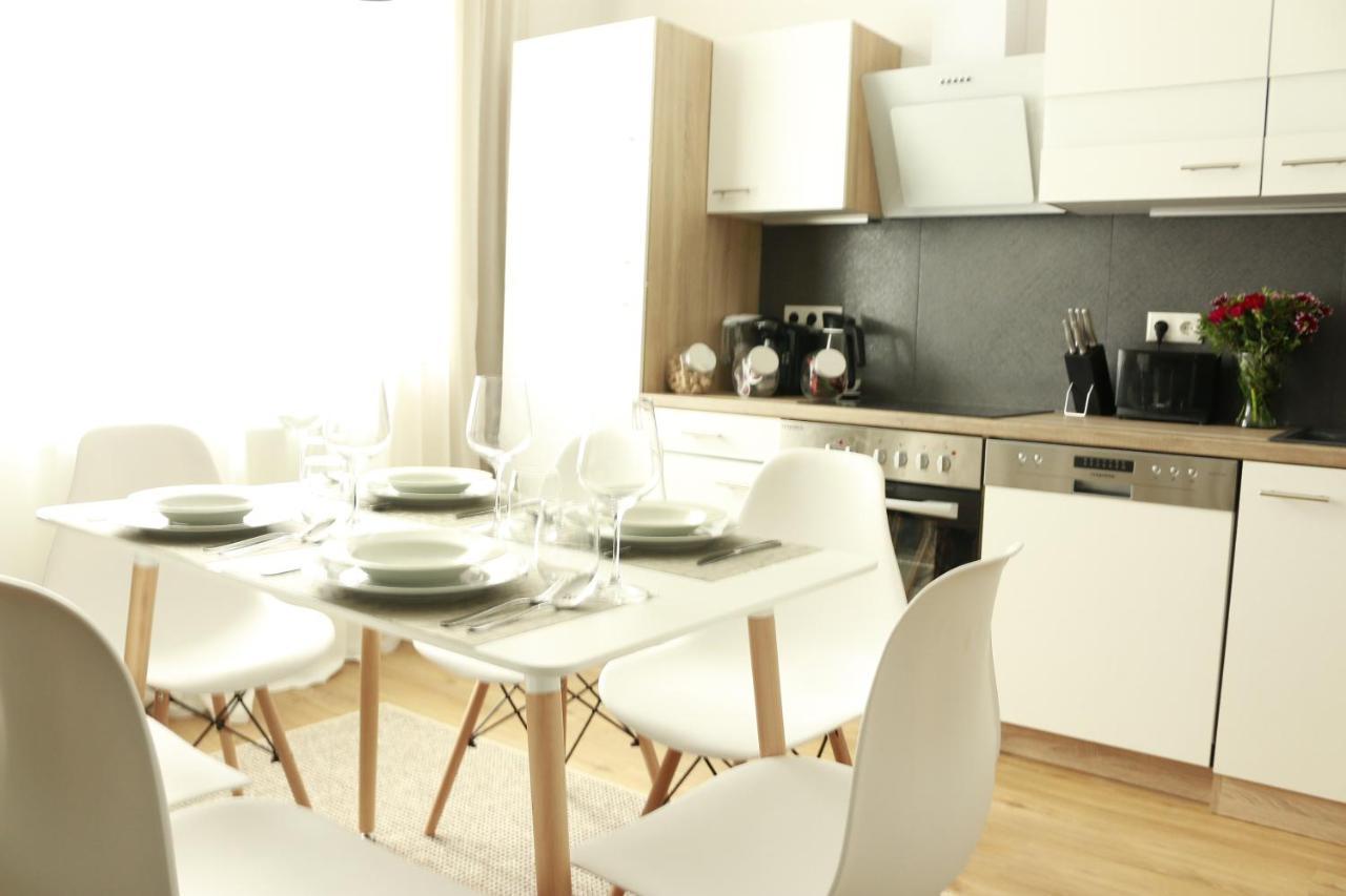 Am City Apartment 24H Self-Check-In, Free Parking, U-Bahn 350M, Netflix Нюрнберг Экстерьер фото